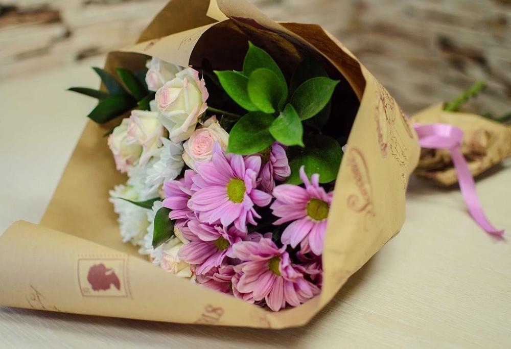 Букет цветов из: Розы и Хризантемы в Гагарине