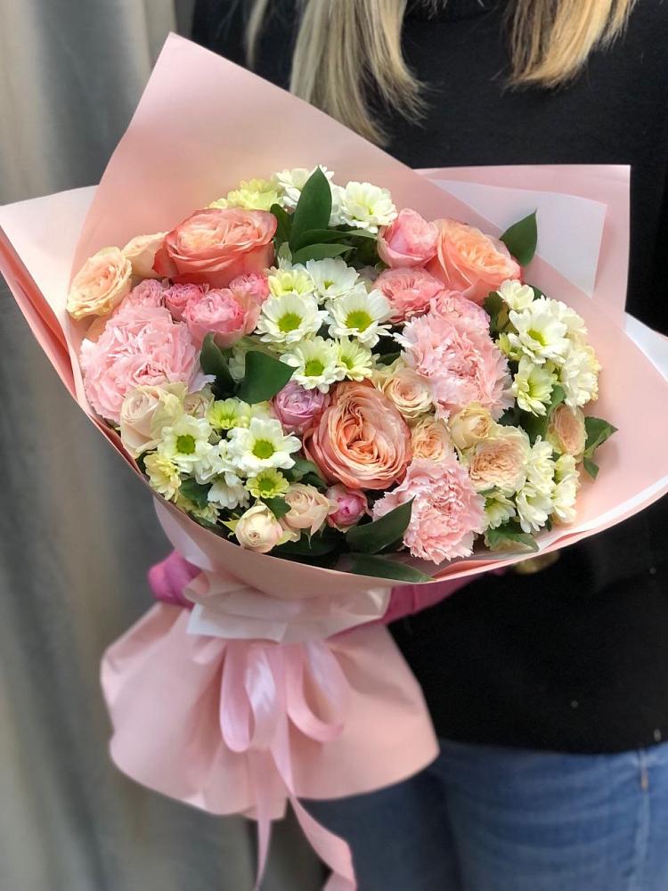 Букет цветов из: Гвоздики, Розы и Хризантемы в Гагарине