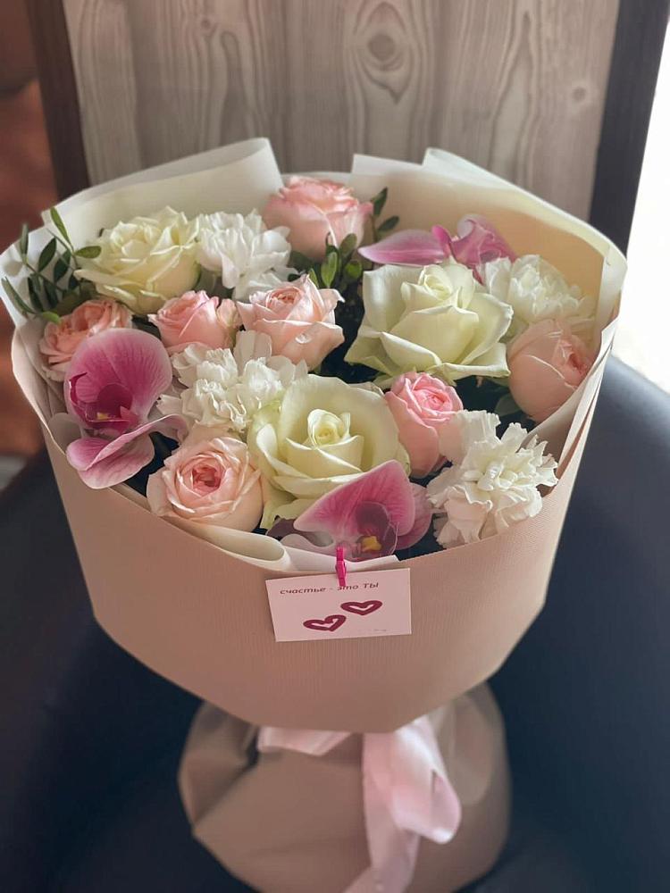 Букет цветов из: Орхидеи, Розы и Гвоздики в Гагарине