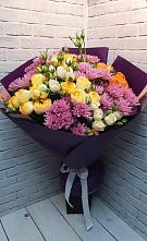 Букет цветов из:  Хризантемы и Розы в Гагарине
