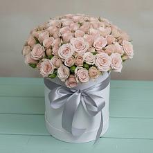 Цветочная композиция из Розы в шляпной коробке в Гагарине