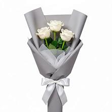 Букет 3 белые розы в Гагарине