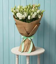 Букет цветов из:  Лизиантусы в Гагарине