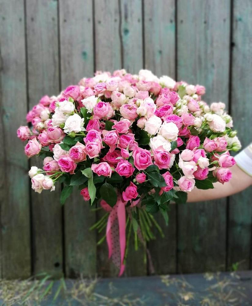 Букет Розовые кустовые розы Натали и Лав Лидия в Гагарине