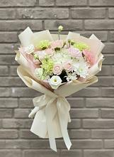 Букет цветов из:  Гвоздики, Розы, Лизиантусы и Хризантемы #REPLACE_PRED# Гагарине