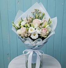 Букет цветов из:  Розы и Лизиантусы #REPLACE_PRED# Гагарине